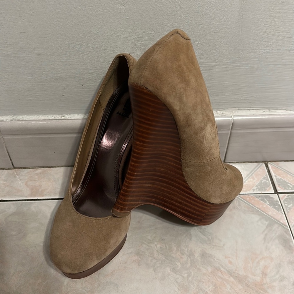 Stylish Neutral Platform Wedges